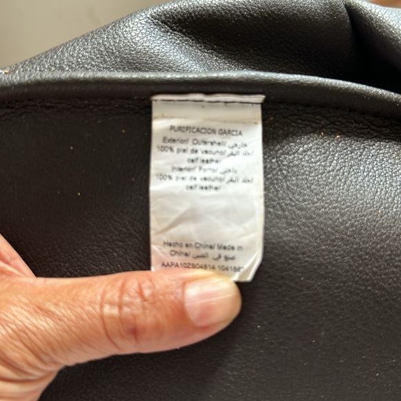 Brown suede leather with fringe. - Picture 6 of 7